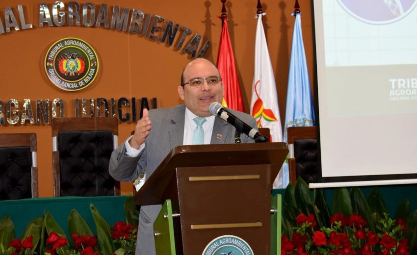 Expositor en la Conferencia Internacional: “El Control de Convencionalidad en la protección y reparación integral del daño ambiental”